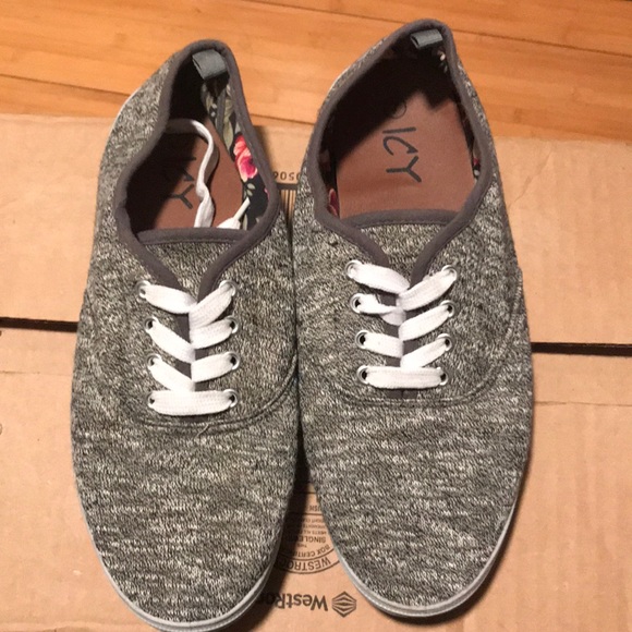 ICY Sneakers with laces. Gray & White - Picture 2 of 7